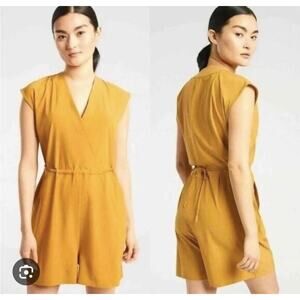 Athleta Romper Womens Small Yellow Sleeveless Wrap V Neck Tie Waist Playsuit